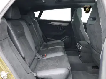 LAMBORGHINI Urus Performante MY24