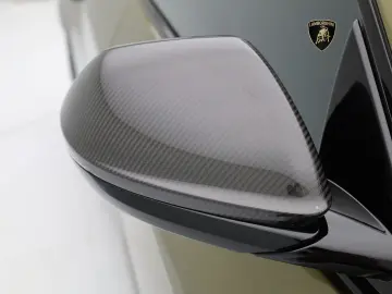 LAMBORGHINI Urus Performante MY24