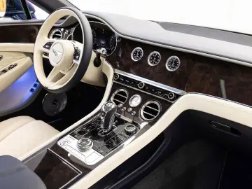 Bentley Continental GT Mulliner (MY26)