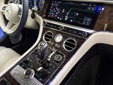Bentley Continental GT Mulliner (MY26)