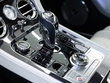 Bentley Continental GT Mulliner (MY26)