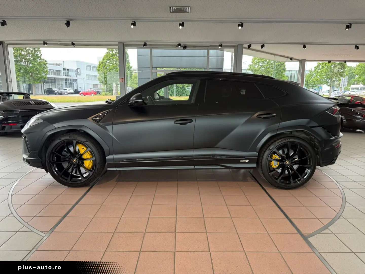 LAMBORGHINI Urus S MATT-LACK PANO B&O STYLE NIGHTVISION