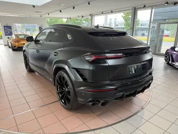 LAMBORGHINI Urus S MATT-LACK PANO B&O STYLE NIGHTVISION
