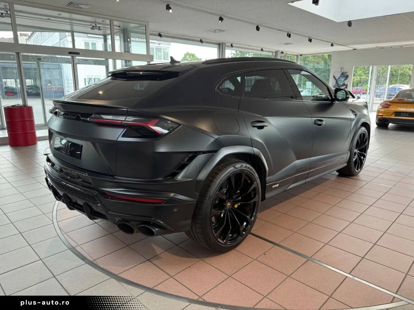 LAMBORGHINI Urus S MATT-LACK PANO B&O STYLE NIGHTVISION