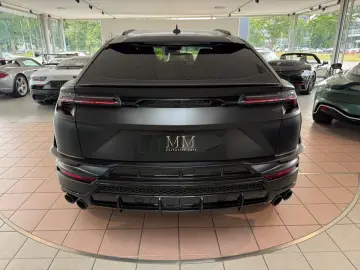 LAMBORGHINI Urus S MATT-LACK PANO B&O STYLE NIGHTVISION