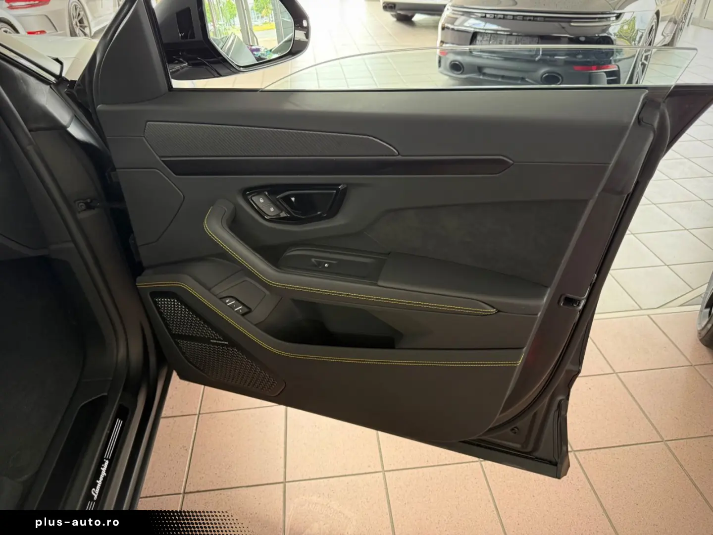 LAMBORGHINI Urus S MATT-LACK PANO B&O STYLE NIGHTVISION