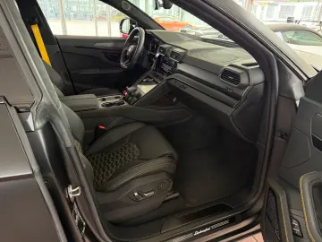 LAMBORGHINI Urus S MATT-LACK PANO B&O STYLE NIGHTVISION