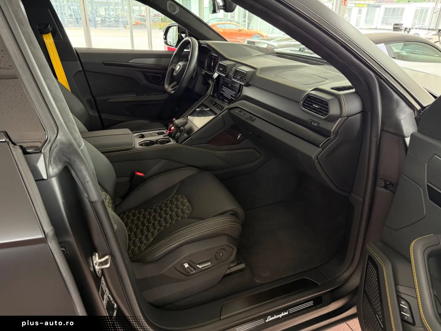 LAMBORGHINI Urus S MATT-LACK PANO B&O STYLE NIGHTVISION