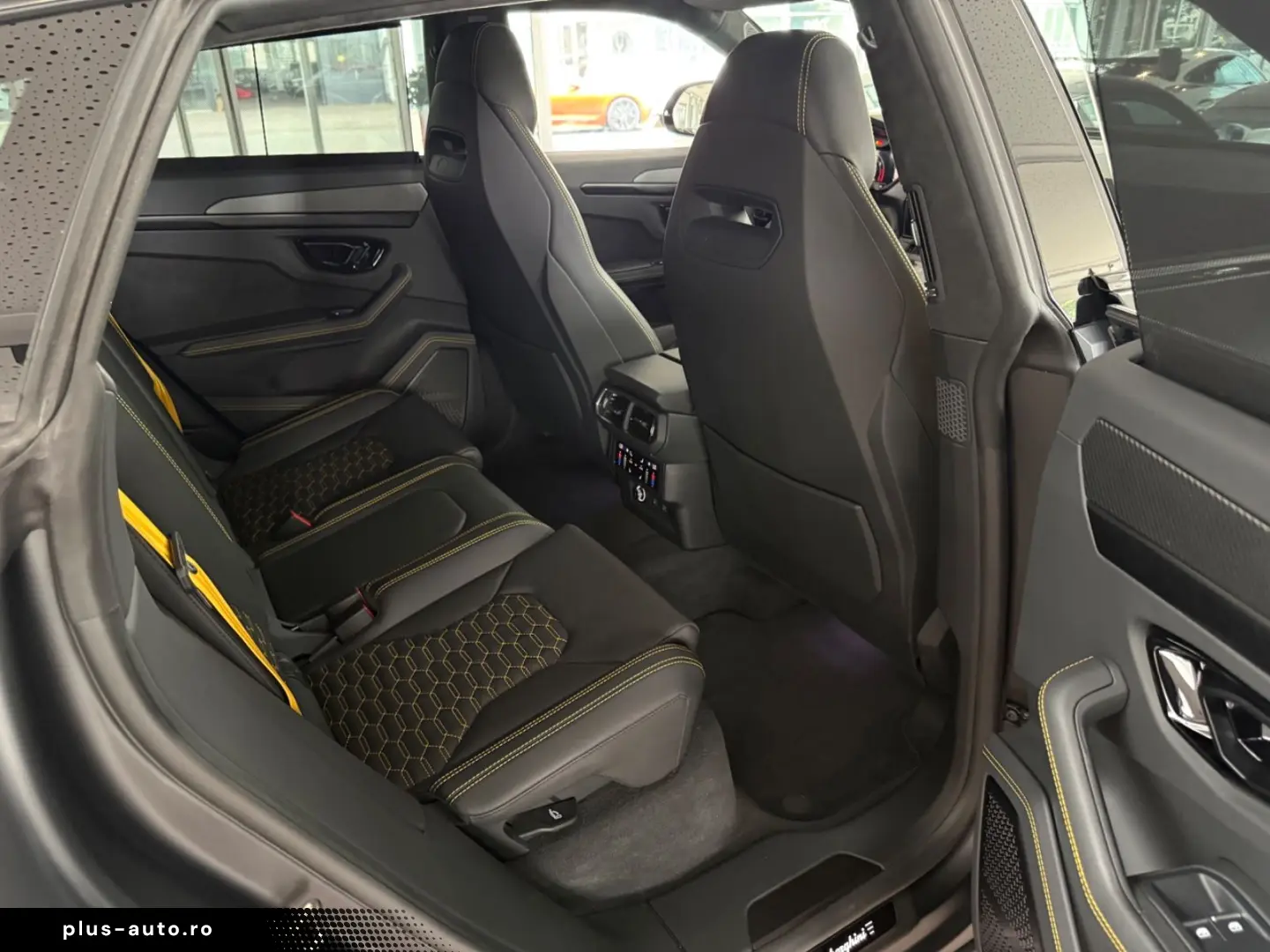 LAMBORGHINI Urus S MATT-LACK PANO B&O STYLE NIGHTVISION