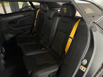 LAMBORGHINI Urus S MATT-LACK PANO B&O STYLE NIGHTVISION