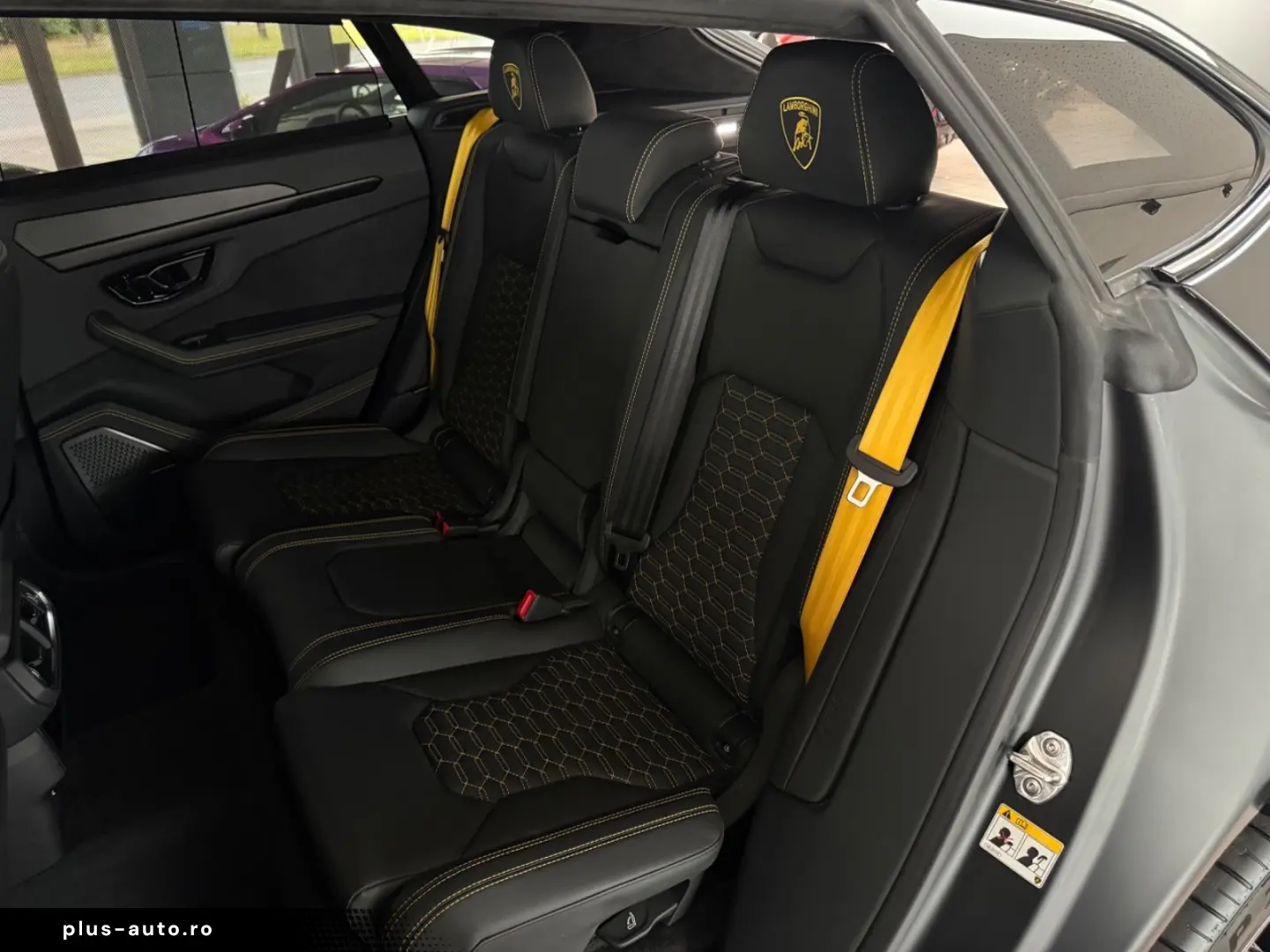 LAMBORGHINI Urus S MATT-LACK PANO B&O STYLE NIGHTVISION