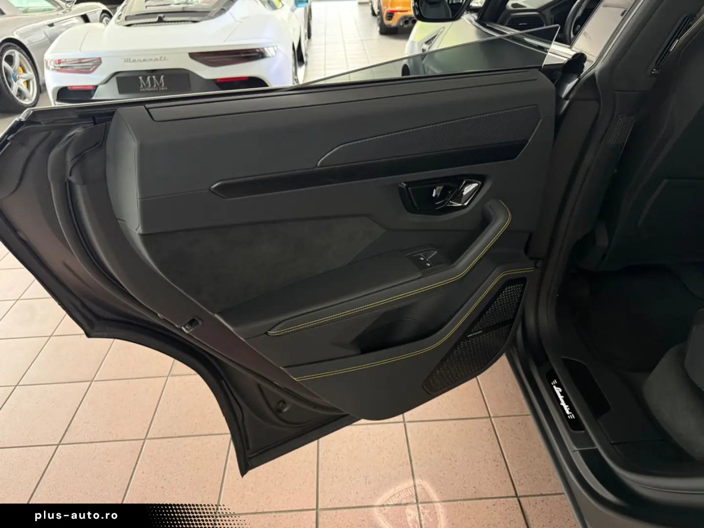 LAMBORGHINI Urus S MATT-LACK PANO B&O STYLE NIGHTVISION