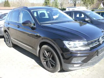 VW Tiguan Comfortline  PDC Kamera  SHZG Massagesitz