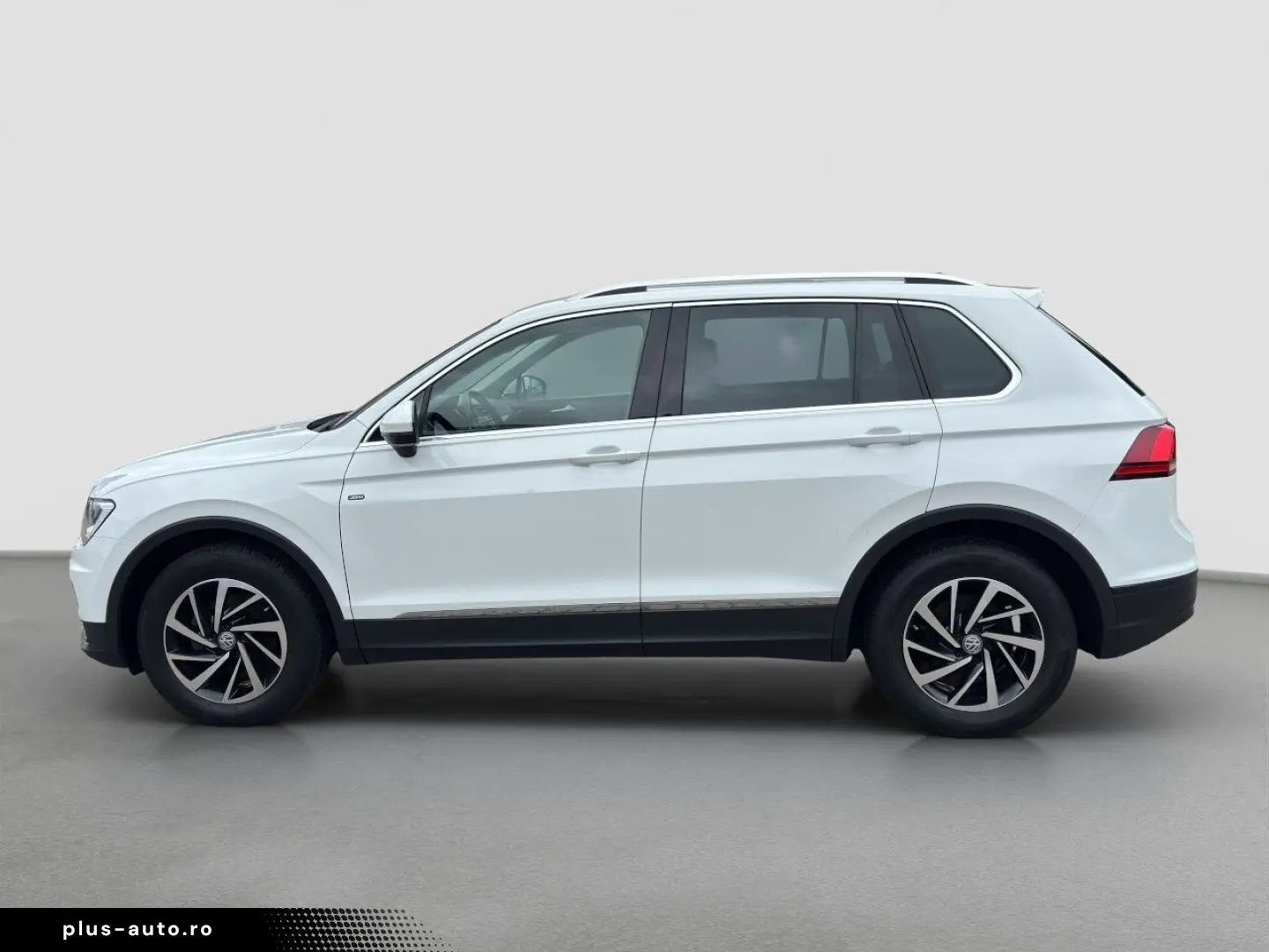 VW Tiguan 2.0 TDI NAVI PDC AHK TEMPOMAT Klima Navi