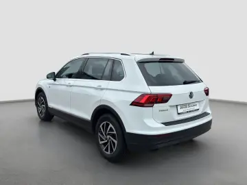 VW Tiguan 2.0 TDI NAVI PDC AHK TEMPOMAT Klima Navi