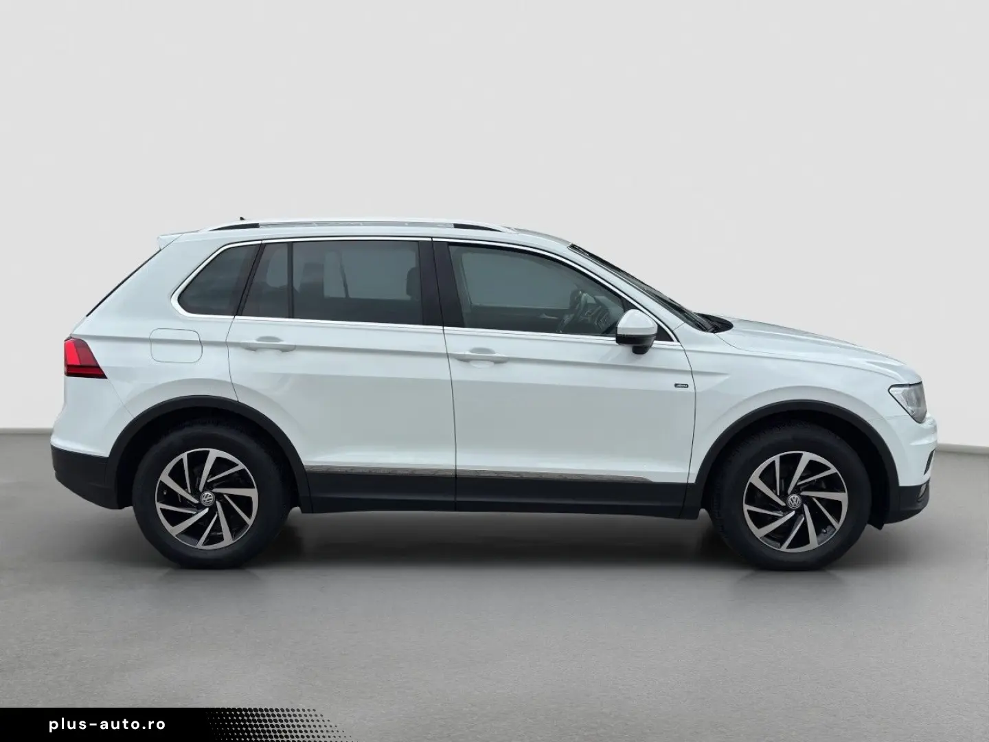 VW Tiguan 2.0 TDI NAVI PDC AHK TEMPOMAT Klima Navi