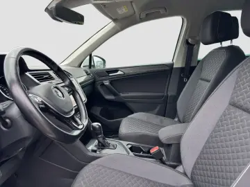 VW Tiguan 2.0 TDI NAVI PDC AHK TEMPOMAT Klima Navi