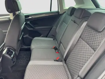 VW Tiguan 2.0 TDI NAVI PDC AHK TEMPOMAT Klima Navi