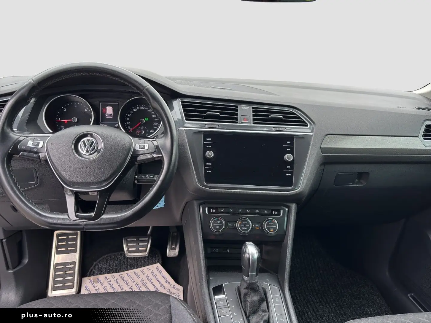 VW Tiguan 2.0 TDI NAVI PDC AHK TEMPOMAT Klima Navi