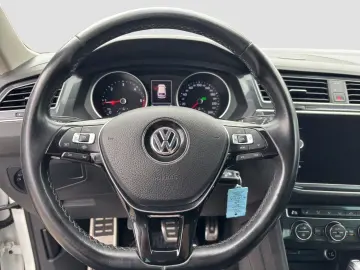 VW Tiguan 2.0 TDI NAVI PDC AHK TEMPOMAT Klima Navi