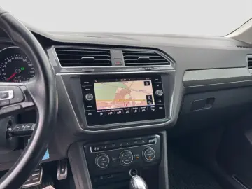 VW Tiguan 2.0 TDI NAVI PDC AHK TEMPOMAT Klima Navi