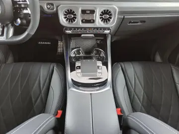 MERCEDES-BENZ G 63 V8 AMG  STHZG BURMESTER SCHIEBEDA…