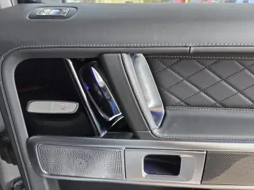 MERCEDES-BENZ G 63 V8 AMG  STHZG BURMESTER SCHIEBEDA…