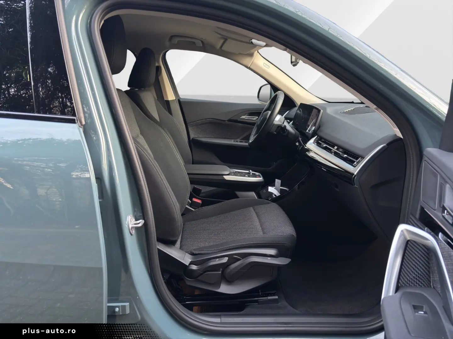 BMW X2 sDrive18d LED   DrivinASS