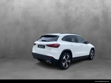 MERCEDES-BENZ GLA 200 d 4M Progressive Pano AHK Muti…