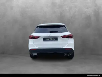 MERCEDES-BENZ GLA 200 d 4M Progressive Pano AHK Muti…