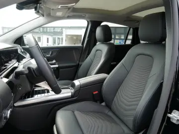 MERCEDES-BENZ GLA 220 4M   NIGHT PROGRESSIVE MEMO 360 DISTR