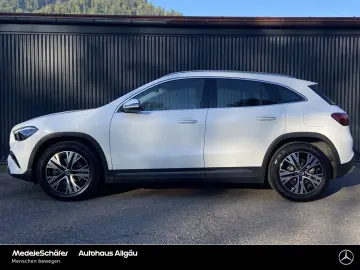 MERCEDES-BENZ GLA 220 d 4M Progressive Pano 360  Dis…