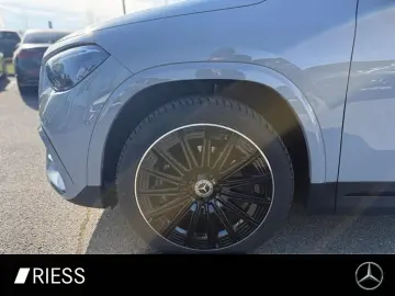 MERCEDES-BENZ GLA 200 d 4M AMG Sport Night Pano AHK …
