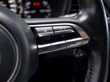 Mazda CX-30 e-SKYACTIV X186 AWD AT MHEV Takumi