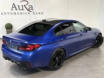 BMW M5 Competition NAV LED