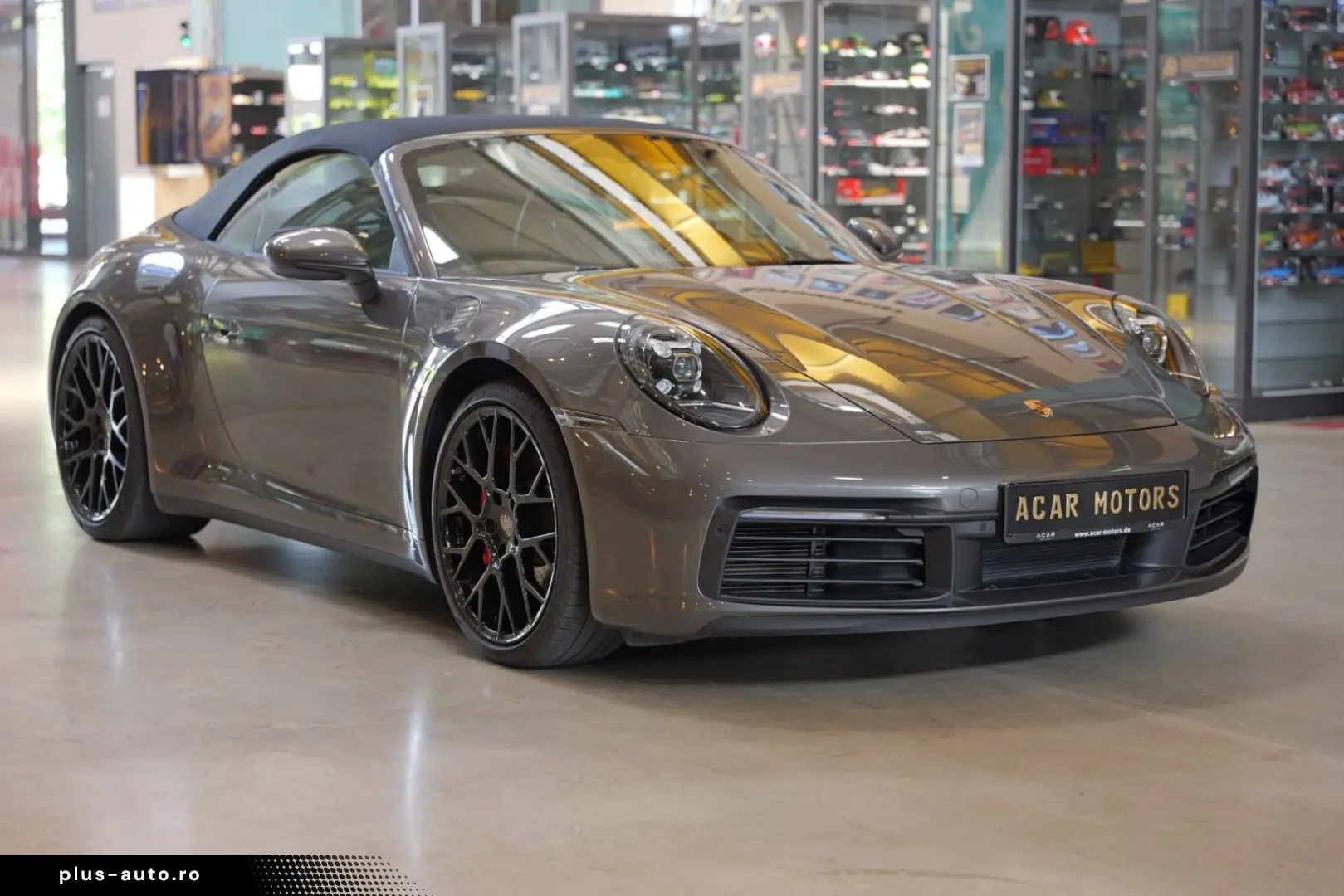 PORSCHE 992 Carrera Cabriolet