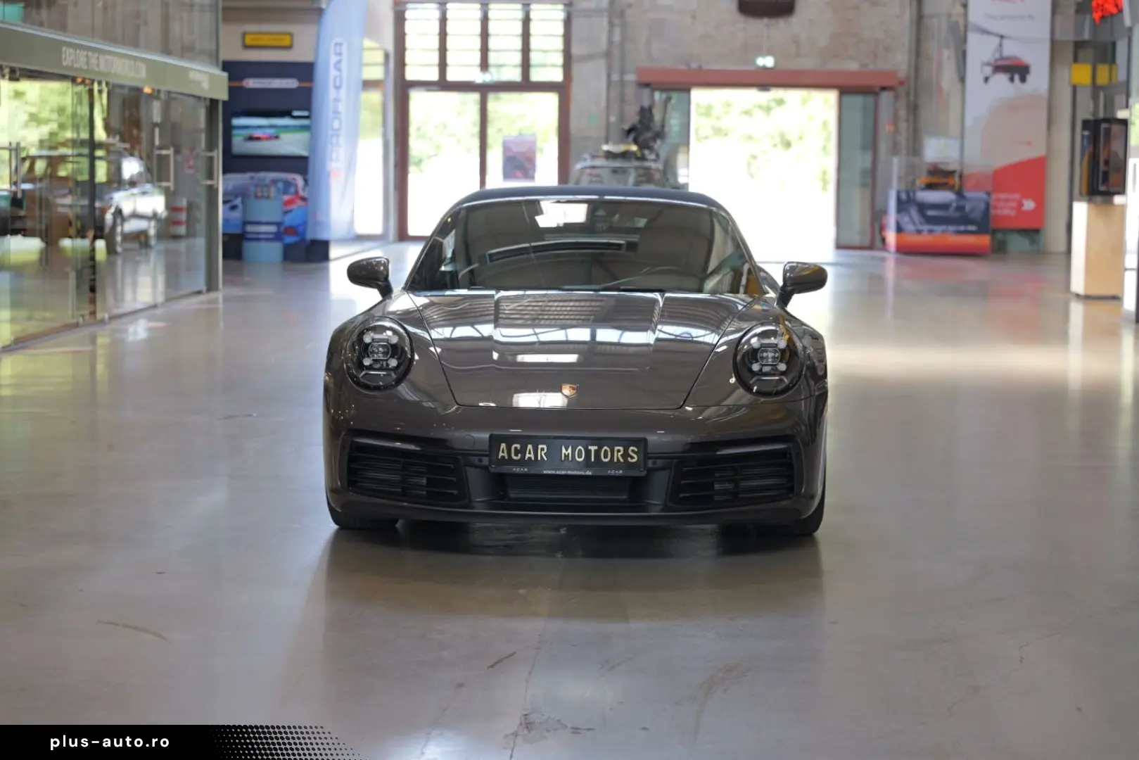 PORSCHE 992 Carrera Cabriolet