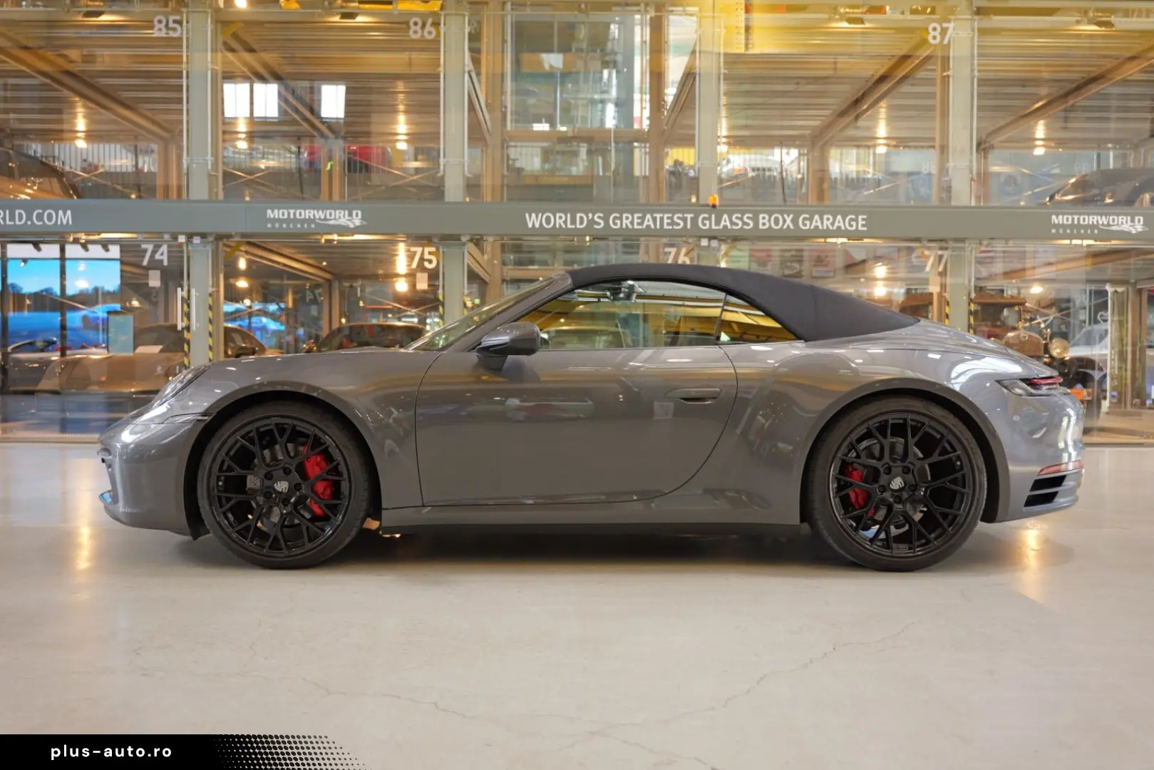 PORSCHE 992 Carrera Cabriolet