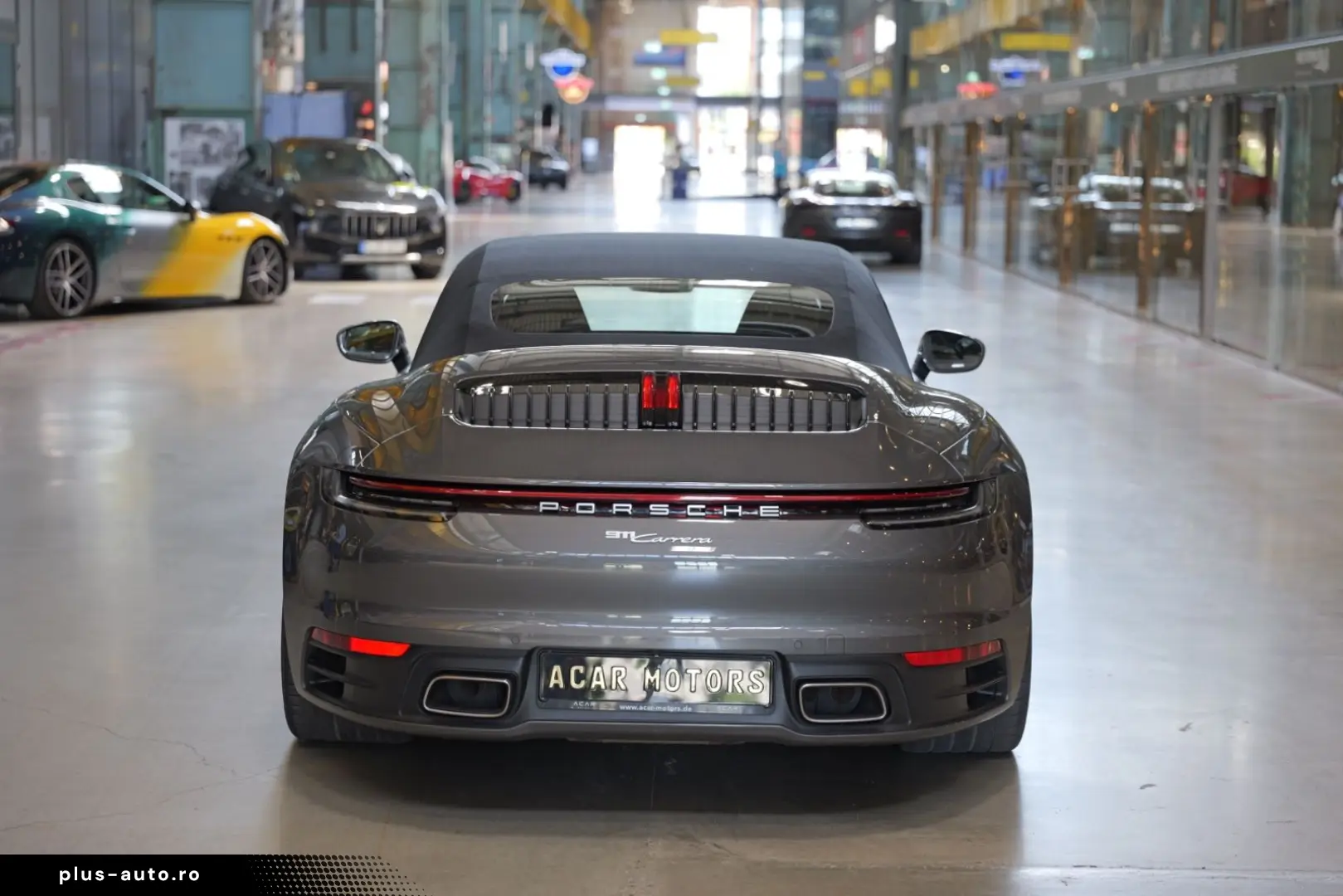 PORSCHE 992 Carrera Cabriolet