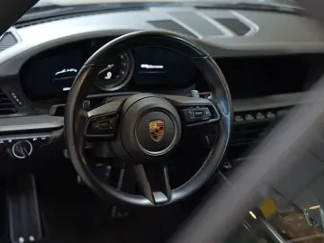 PORSCHE 992 Carrera Cabriolet