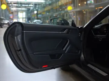 PORSCHE 992 Carrera Cabriolet