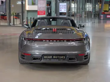 PORSCHE 992 Carrera Cabriolet