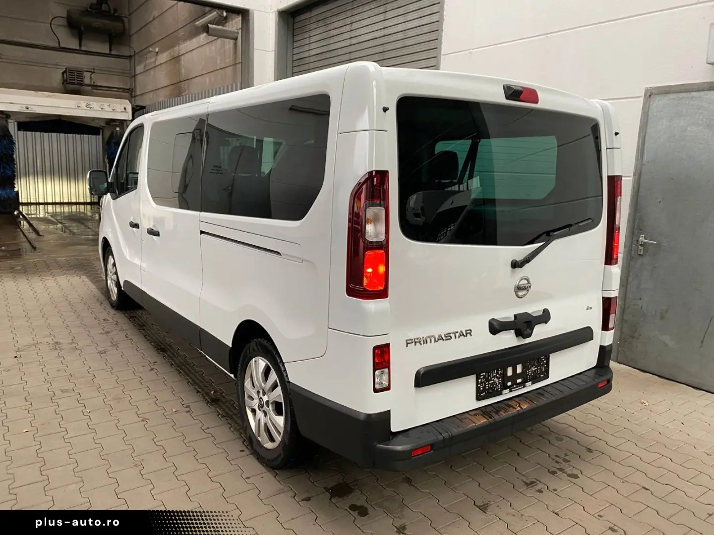 NISSAN Primastar Kombi L2H1 3 0t Tekna DCT Design