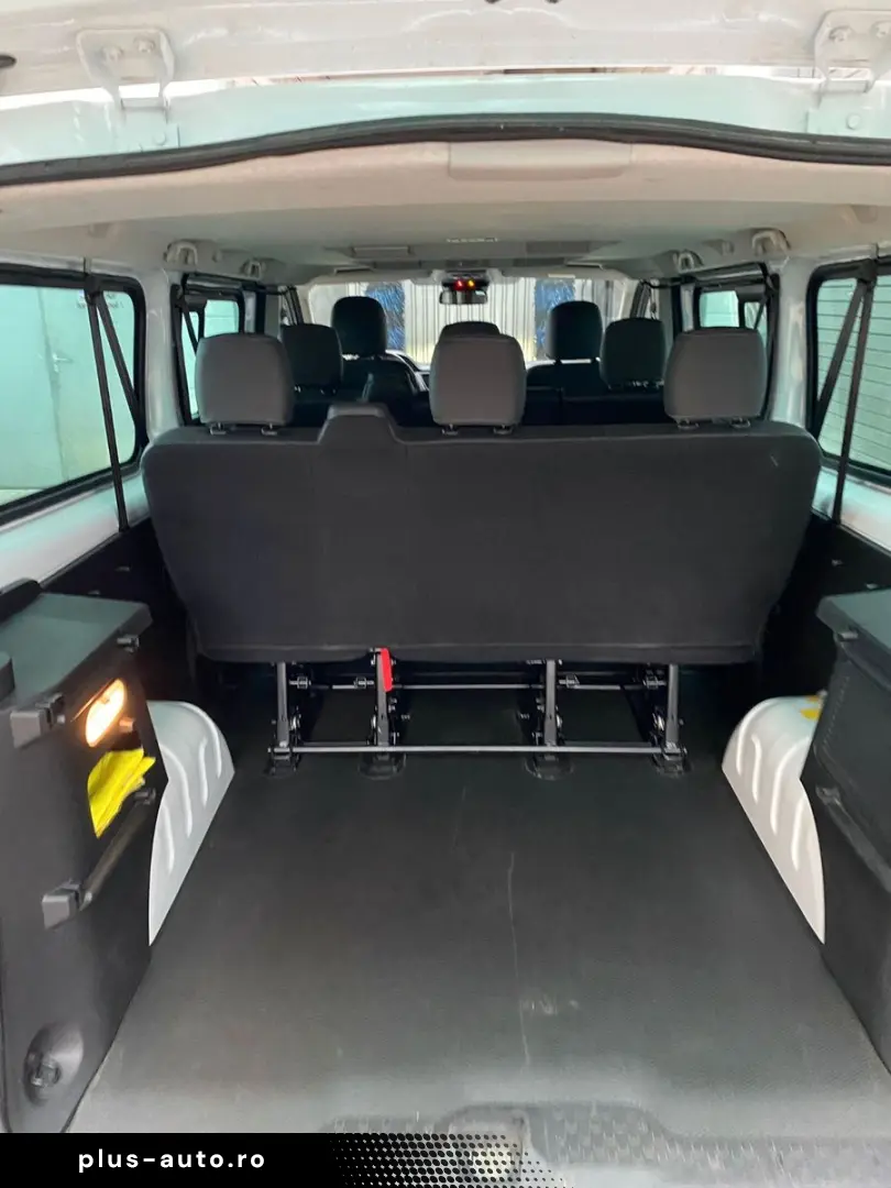 NISSAN Primastar Kombi L2H1 3 0t Tekna DCT Design