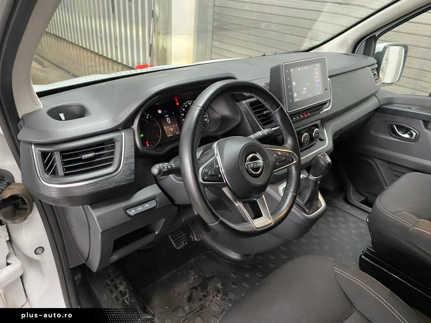 NISSAN Primastar Kombi L2H1 3 0t Tekna DCT Design