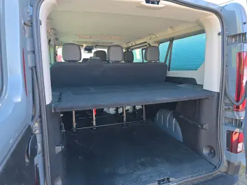 RENAULT Trafic Combi L2H1 Life (9-Sitze Kamera)