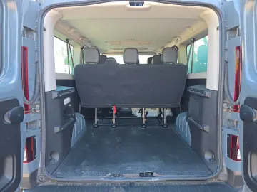 RENAULT Trafic Combi L2H1 Life (9-Sitze Kamera)