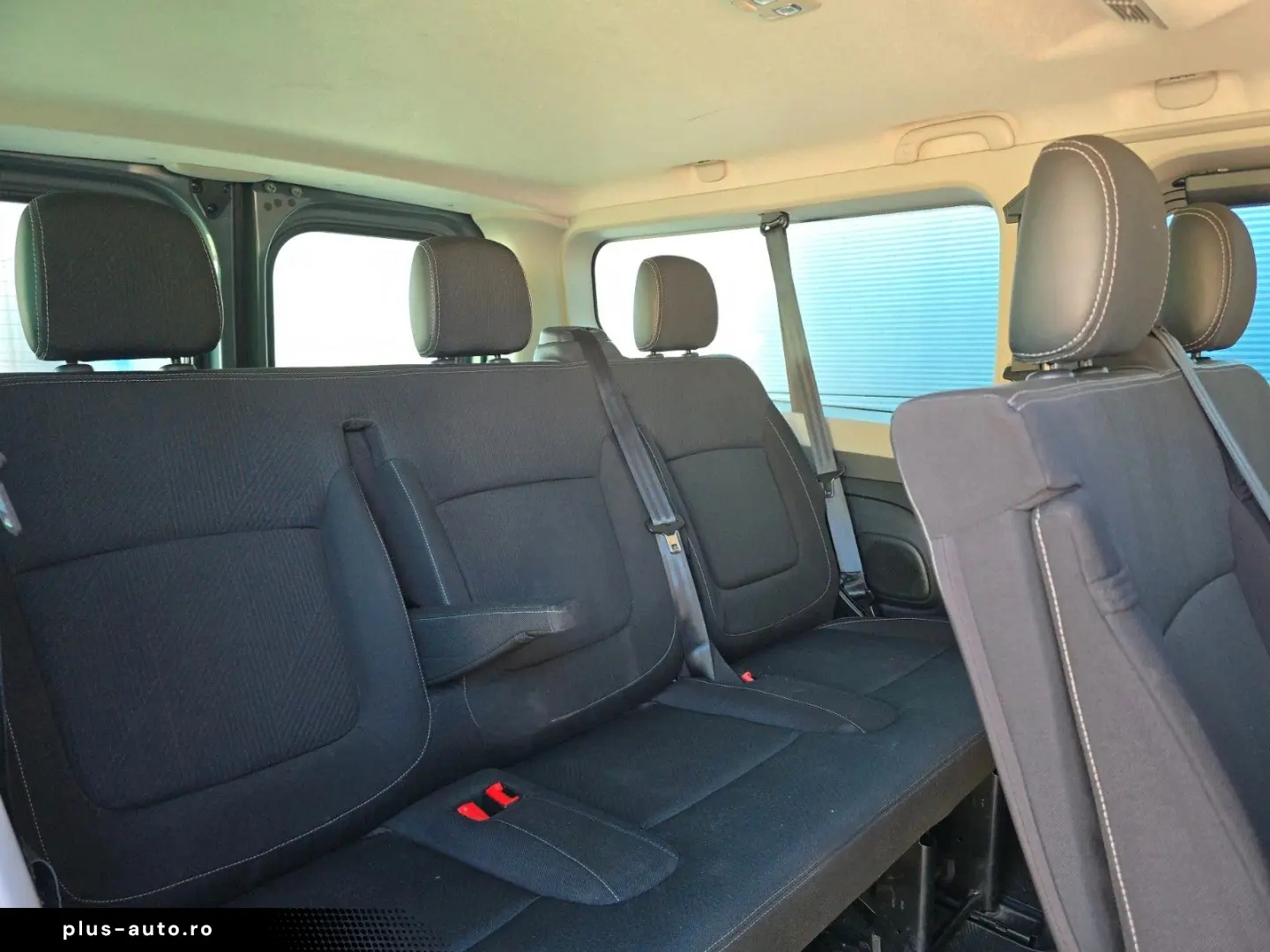 RENAULT Trafic Combi L2H1 Life (9-Sitze Kamera)