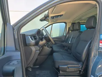 RENAULT Trafic Combi L2H1 Life (9-Sitze Kamera)