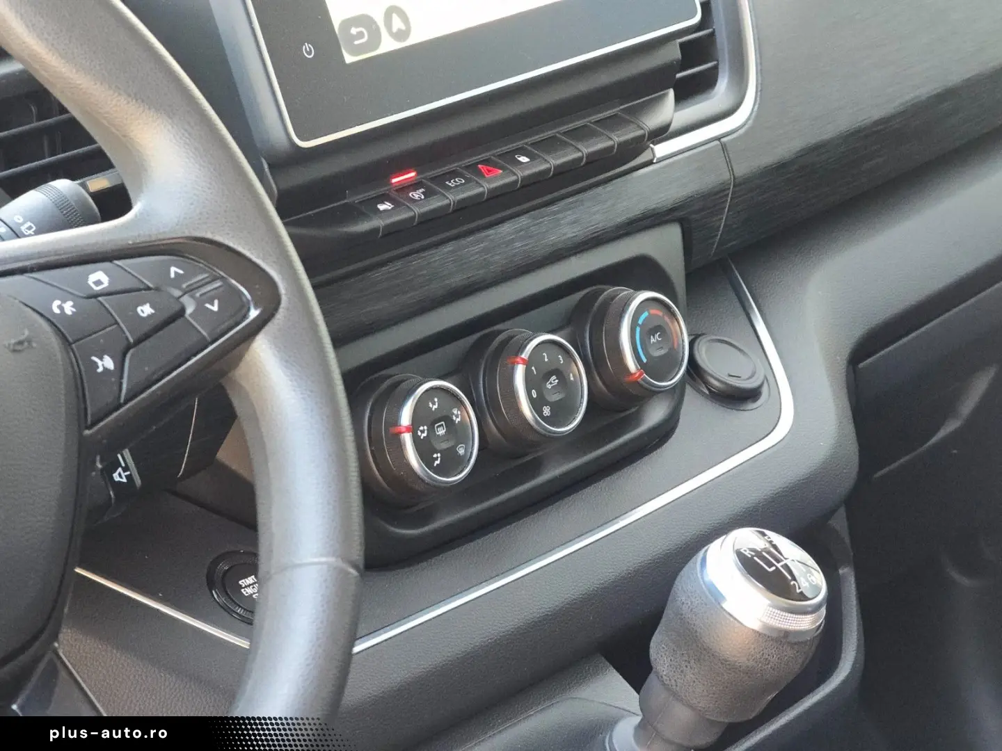 RENAULT Trafic Combi L2H1 Life (9-Sitze Kamera)